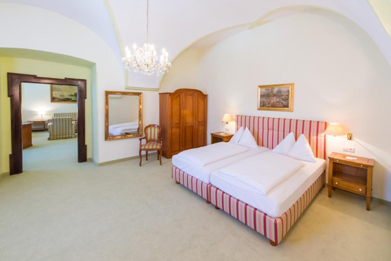 גאמינג Hotel Kartause מראה חיצוני תמונה